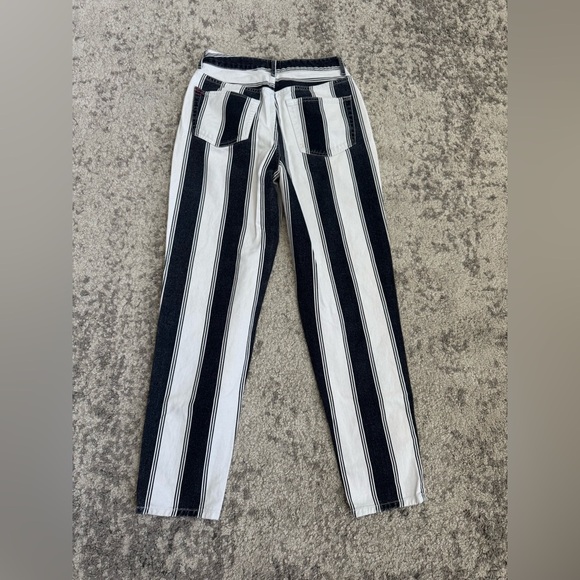 Women’s Urban Outfitters jeans size 27 - Picture 4 of 4